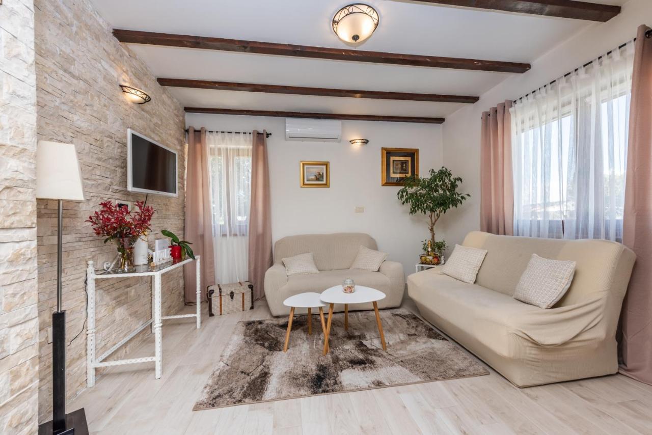 Villa Aldonna Bibinje Bagian luar foto