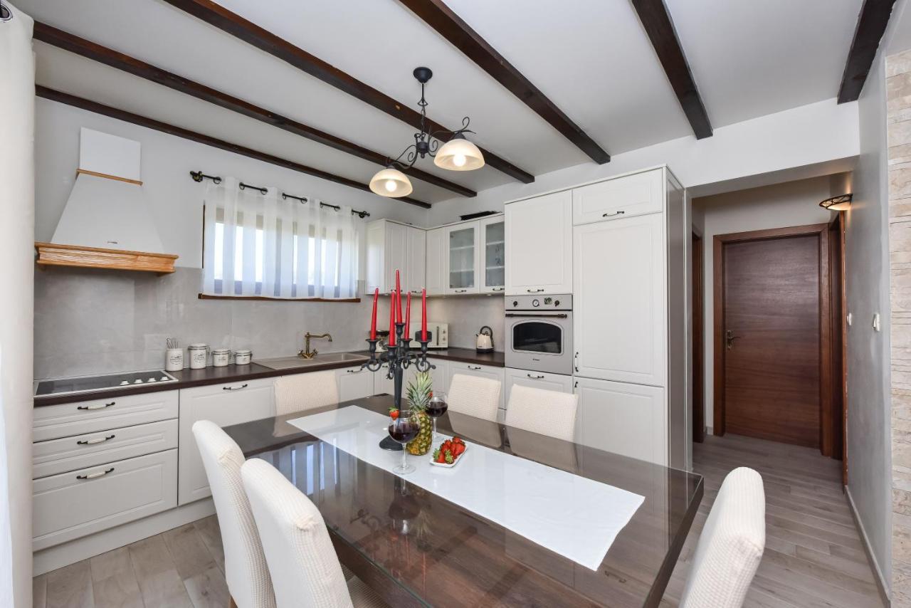 Villa Aldonna Bibinje Bagian luar foto