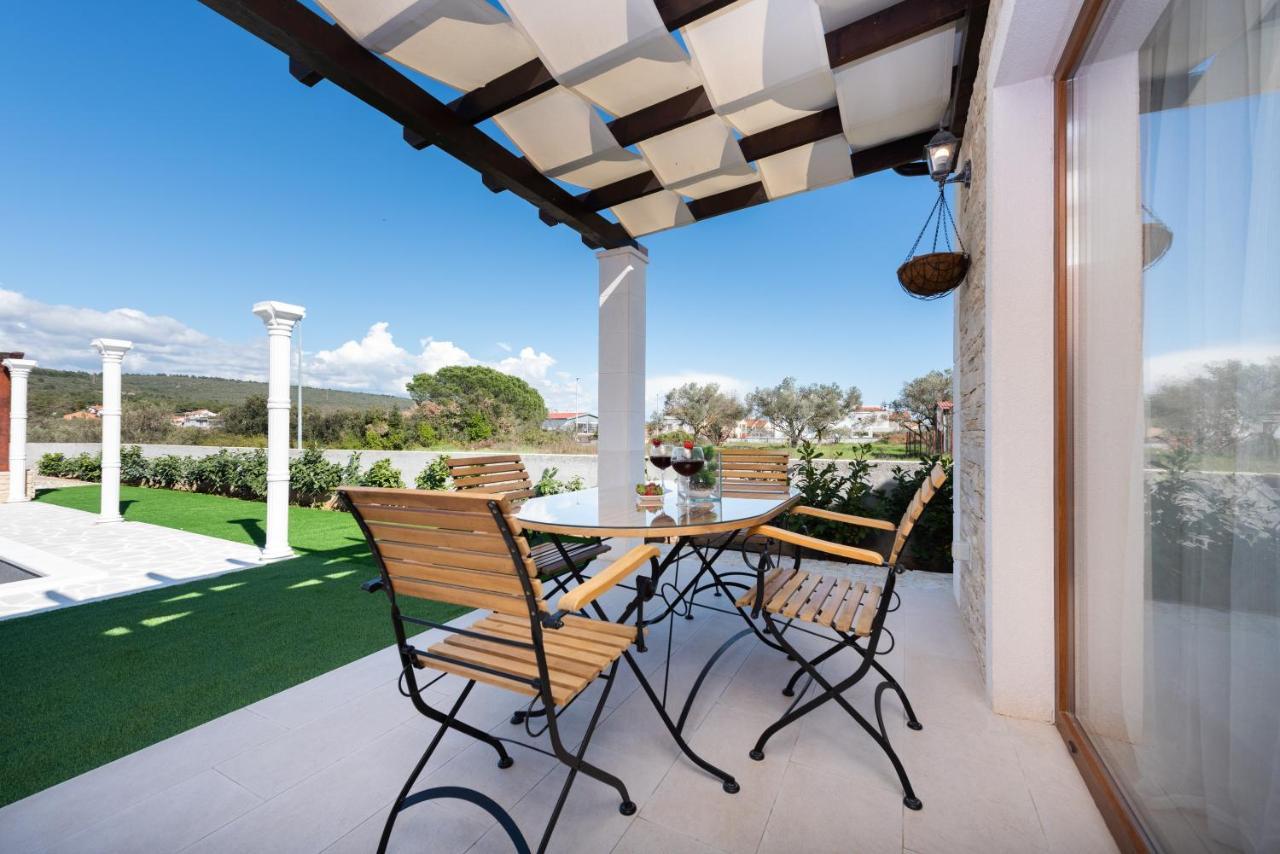 Villa Aldonna Bibinje Bagian luar foto