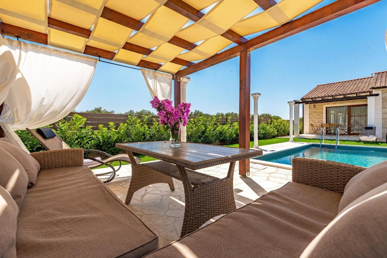 Villa Aldonna Bibinje Bagian luar foto