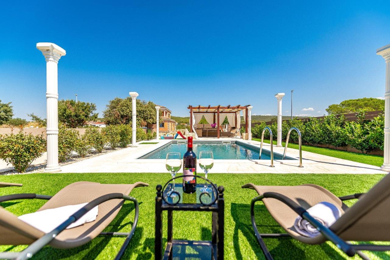 Villa Aldonna Bibinje Bagian luar foto